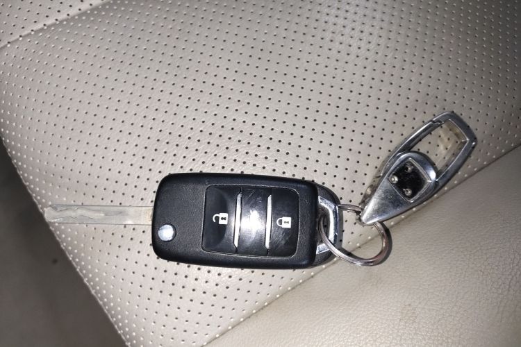 长安 逸动 2014款 1.6L 自动豪华型中控内饰7001