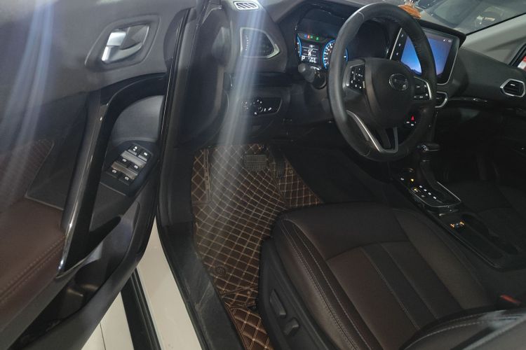 广汽传祺 传祺GS4 2018款 235T 自动两驱豪华智联百万纪念版中控内饰20