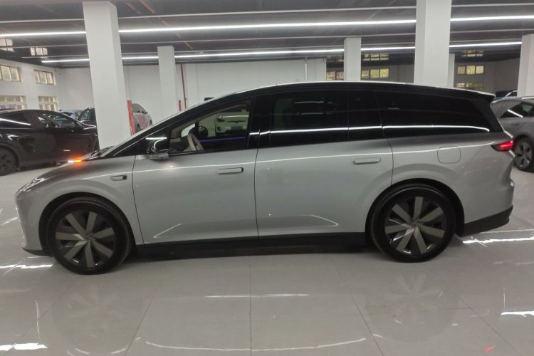 理想汽车 理想i8 2025款 标准版车身外观6003