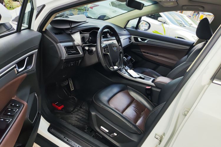 吉利汽车 帝豪GS 2018款 运动版 1.4T 自动臻尚型中控内饰7003