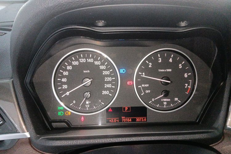 宝马X1 2016款 sDrive20Li 豪华型中控内饰14