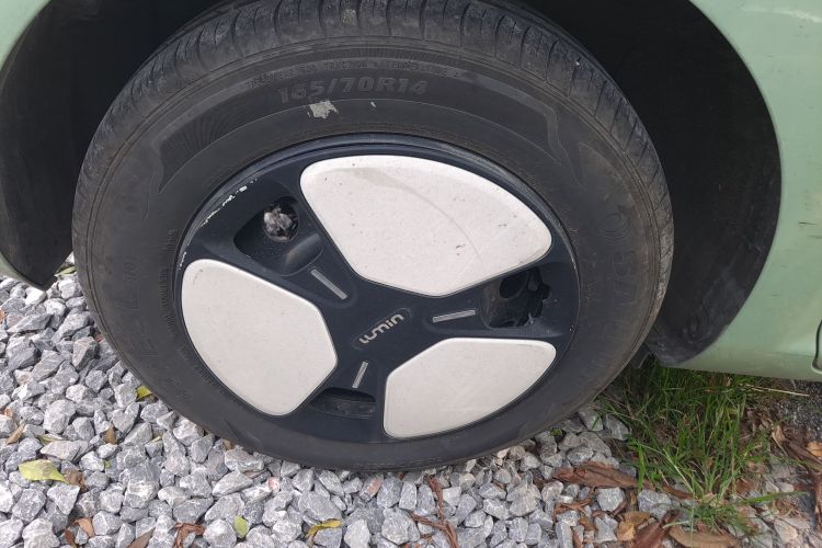 长安Lumin 2022款 210km 香甜款车身外观6008