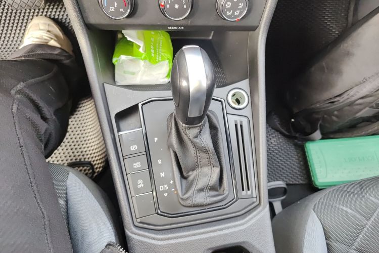 大众 朗逸 2023款 改款 1.5L 自动得逸版中控内饰18