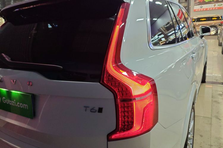 沃尔沃XC90 2019款 T6 智逸版 7座 国VI车身外观9