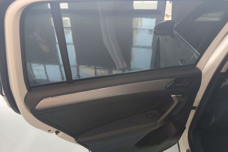 大众 途观L 2019款 330TSI 自动两驱全景舒适版 国VI中控内饰7007