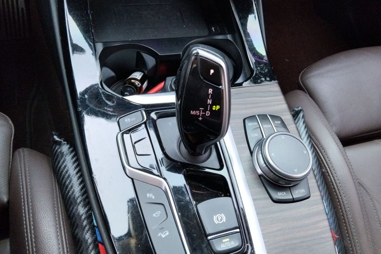 宝马X3 2019款 xDrive28i 豪华套装中控内饰18