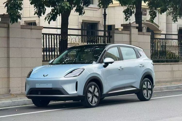 五菱汽车 缤果S 2025款 325km 尊享款车身外观1