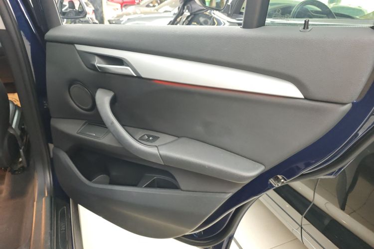 宝马X1 2019款 sDrive20Li 领先型中控内饰7006