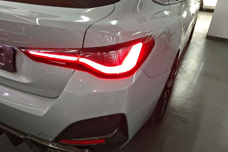 宝马4系 2023款 425i Gran Coupe M运动曜夜套装车身外观9
