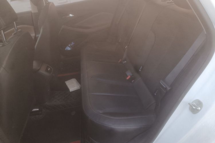 别克 威朗 2022款 Pro 533T 乐享版中控内饰7004