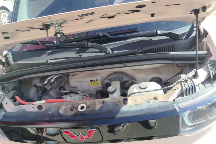 五菱汽车 宏光MINIEV 2021款 马卡龙时尚款 磷酸铁锂机舱底盘24