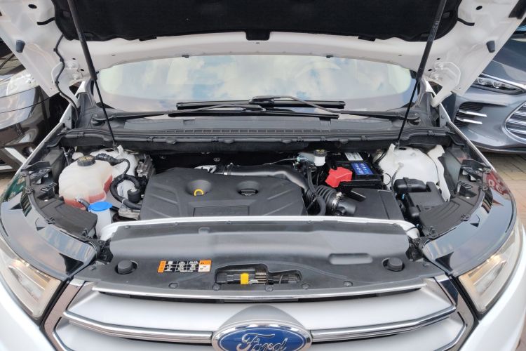 福特 锐界 2016款 EcoBoost 245 两驱精锐型 5座机舱底盘24