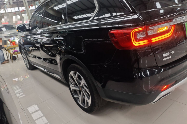 红旗HS7 2022款 3.0T 自动四驱智联旗畅版 五座车身外观4