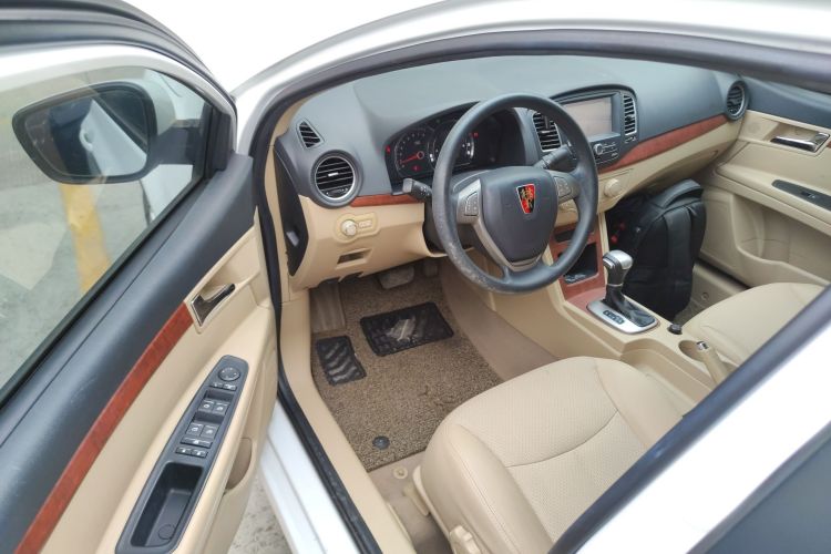 荣威350 2014款 1.5L 自动迅悦版中控内饰7003