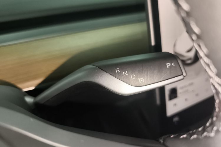 特斯拉 Model Y 2021款 Performance高性能全轮驱动版中控内饰18