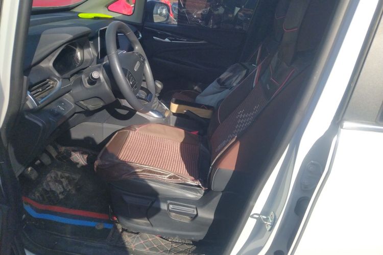 上汽大通MAXUS 大通G50 2022款 1.5T 手动畅游B中控内饰19