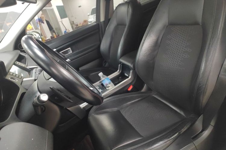 路虎 发现神行 2017款 2.0T PURE中控内饰19