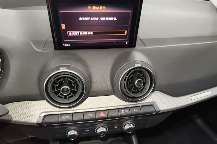 奥迪Q2L 2021款 35 TFSI 进取动感型局部细节16