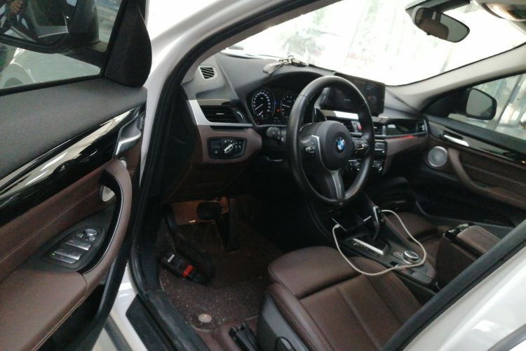 宝马X1 2022款 sDrive25Li 领先型中控内饰7003