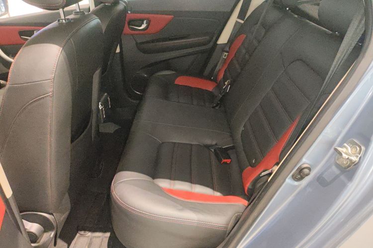 哈弗H1 2015款 1.5L AMT豪华型中控内饰21