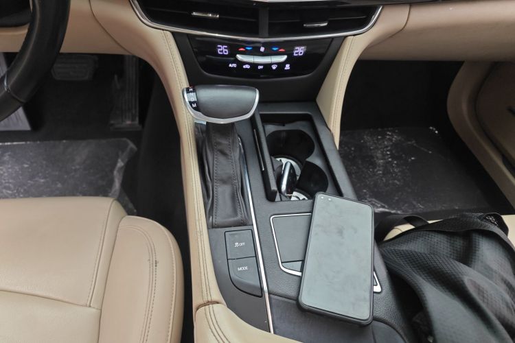 凯迪拉克CT6 2017款 28T 时尚型中控内饰18