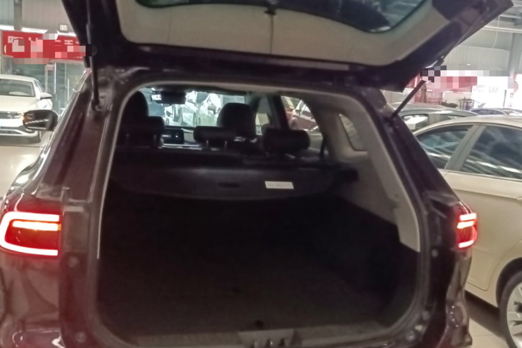 奇瑞 瑞虎8 2019款 1.6TGDI 自动豪华型机舱底盘23