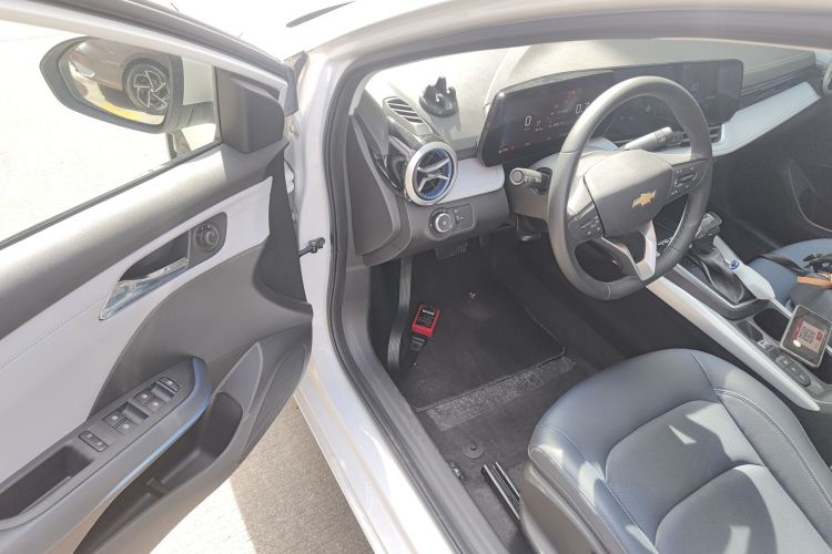 雪佛兰 科鲁泽 2024款 1.5L 双离合悦享版中控内饰20