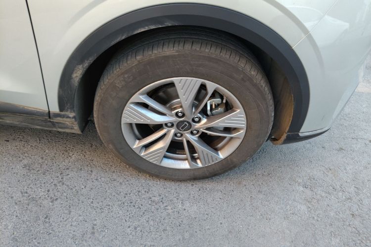 奔腾 悦意03 2025款 565km 乐享版车身外观10