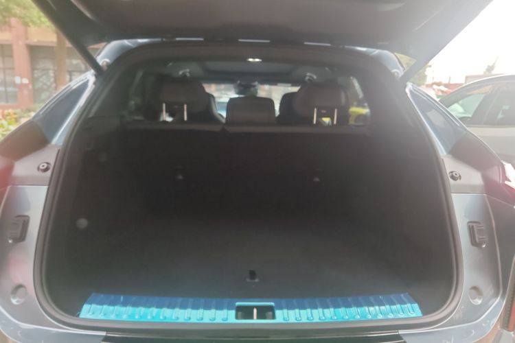 领克08 EM-P 2025款 245km 超长续航Halo机舱底盘23