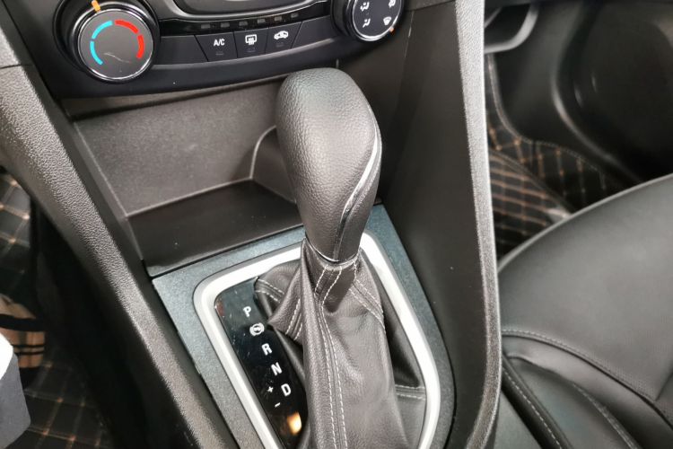 别克 英朗 2021款 改款 1.3T 自动轻混动精英型中控内饰18