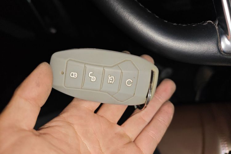 比亚迪 宋PLUS 2020款 1.5T 自动尊贵型中控内饰7001