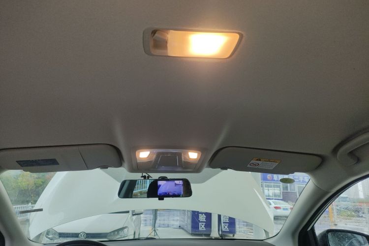 日产 轩逸 2022款 经典 1.6XE CVT舒适版中控内饰22