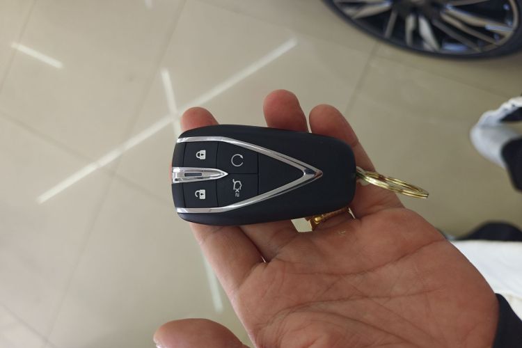 长安 逸动 2026款 第四代 1.5T 500Bar 智享型中控内饰11