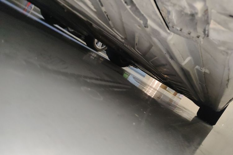 奔驰C级 2015款 C 180 L 运动型局部细节9002