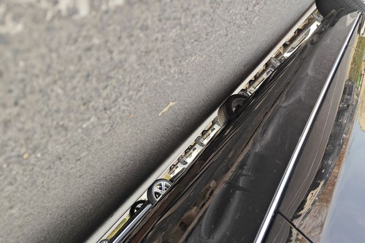 奔驰E级 2020款 E 300 L 时尚型局部细节9001