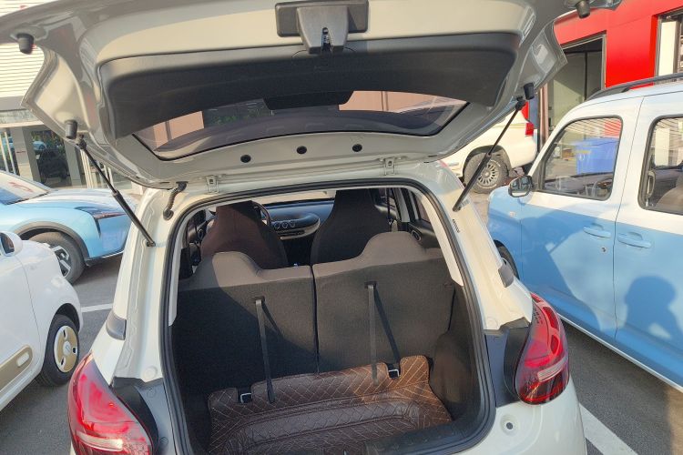 五菱汽车 五菱缤果 2023款 203km 轻享款局部细节23