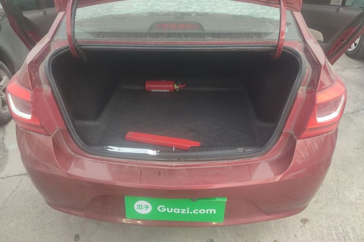 雪佛兰 科鲁兹 2015款 1.5L 经典 SL MT机舱底盘23