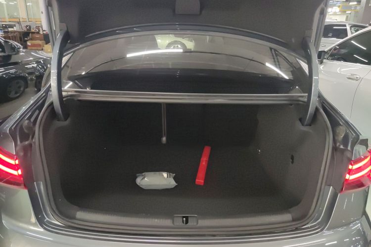 奥迪A3 2020款 Limousine 35 TFSI 时尚型 国VI机舱底盘23