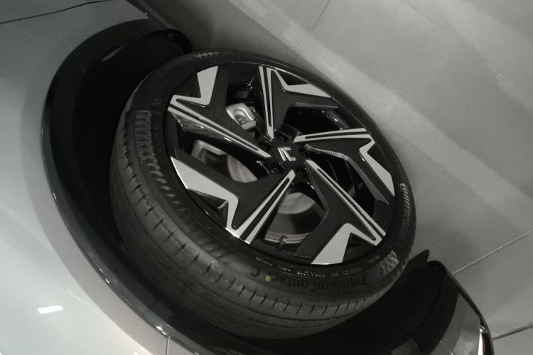 飞凡汽车 飞凡R7 2025款 长续版车身外观6007