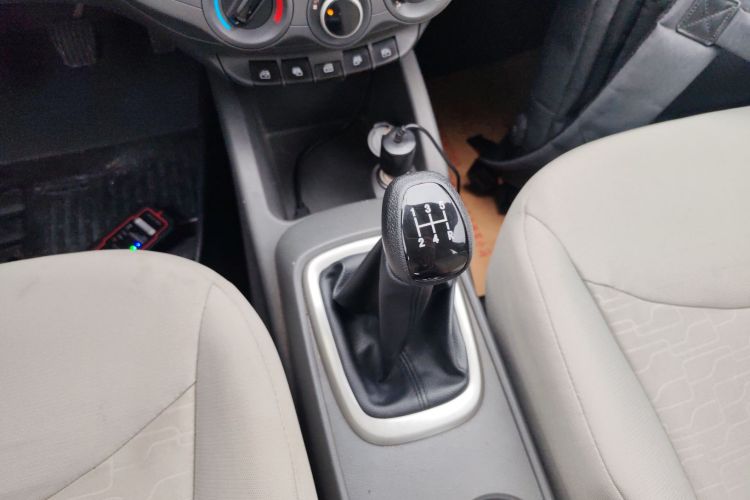 雪佛兰 2015款 赛欧3 1.5L 手动理想天窗版中控内饰18