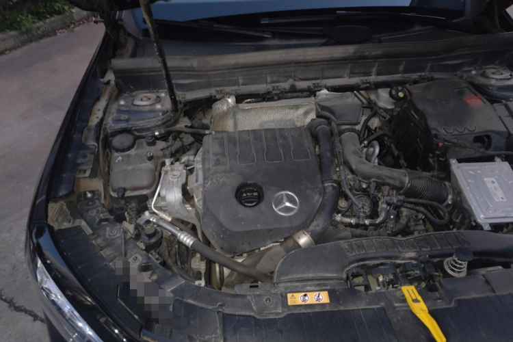 奔驰GLB 2021款 GLB 200 动感型局部细节9006