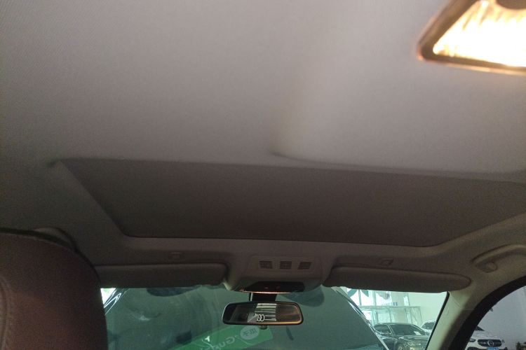 宝马5系 2014款 525Li 豪华设计套装中控内饰22