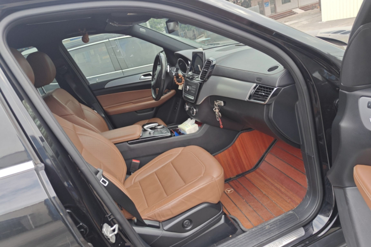 奔驰GLS 2017款 GLS 400 4MATIC时尚型局部细节9005