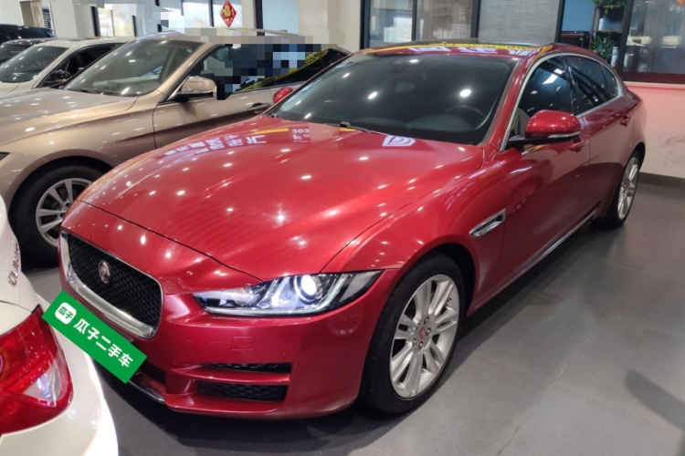 捷豹XEL 2019款 2.0T 200PS 尊享版车身外观4