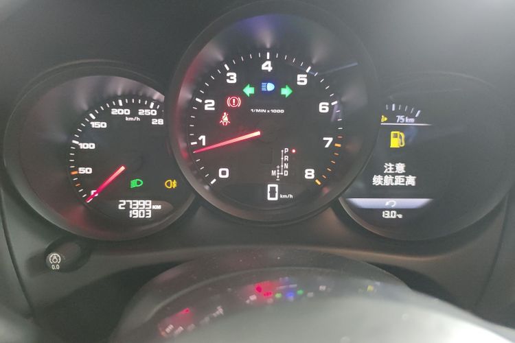 保时捷 2020款 Macan 2.0T中控内饰14