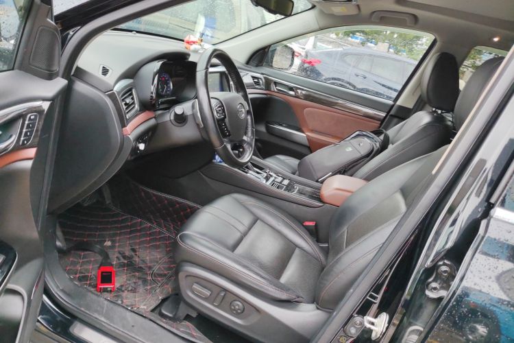 广汽传祺 传祺GS8 2017款 320T 两驱豪华智联版（七座）局部细节19