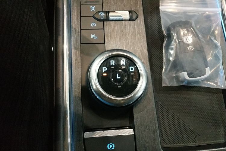 福特 蒙迪欧 2025款 2.0T EcoBoost 至尊型中控内饰18