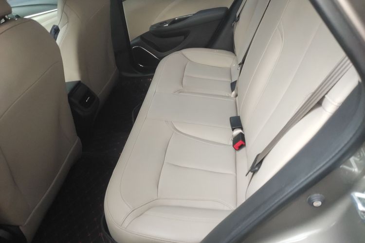 别克 英朗 2021款 典范 1.5L 自动精英型中控内饰21