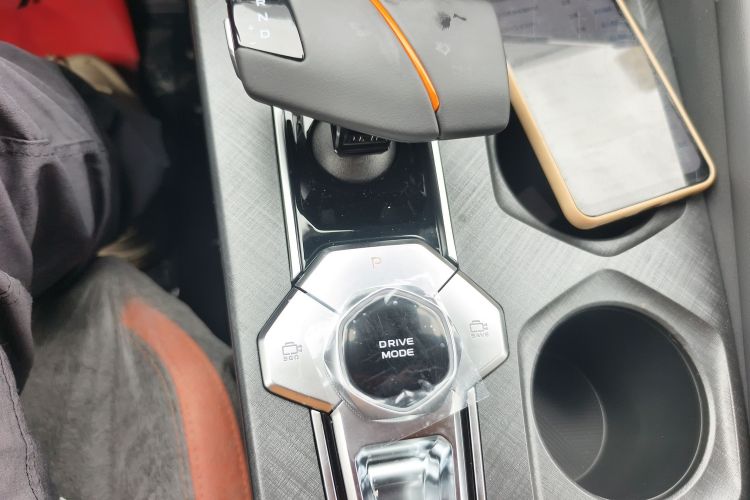 长安UNI-V 2025款 1.5T 500Bar高能版局部细节18