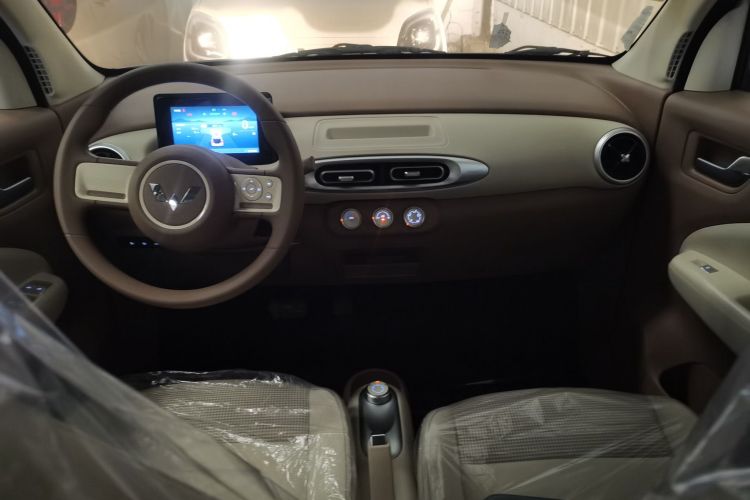 五菱汽车 宏光MINIEV 2025款 四门版 进阶款中控内饰12